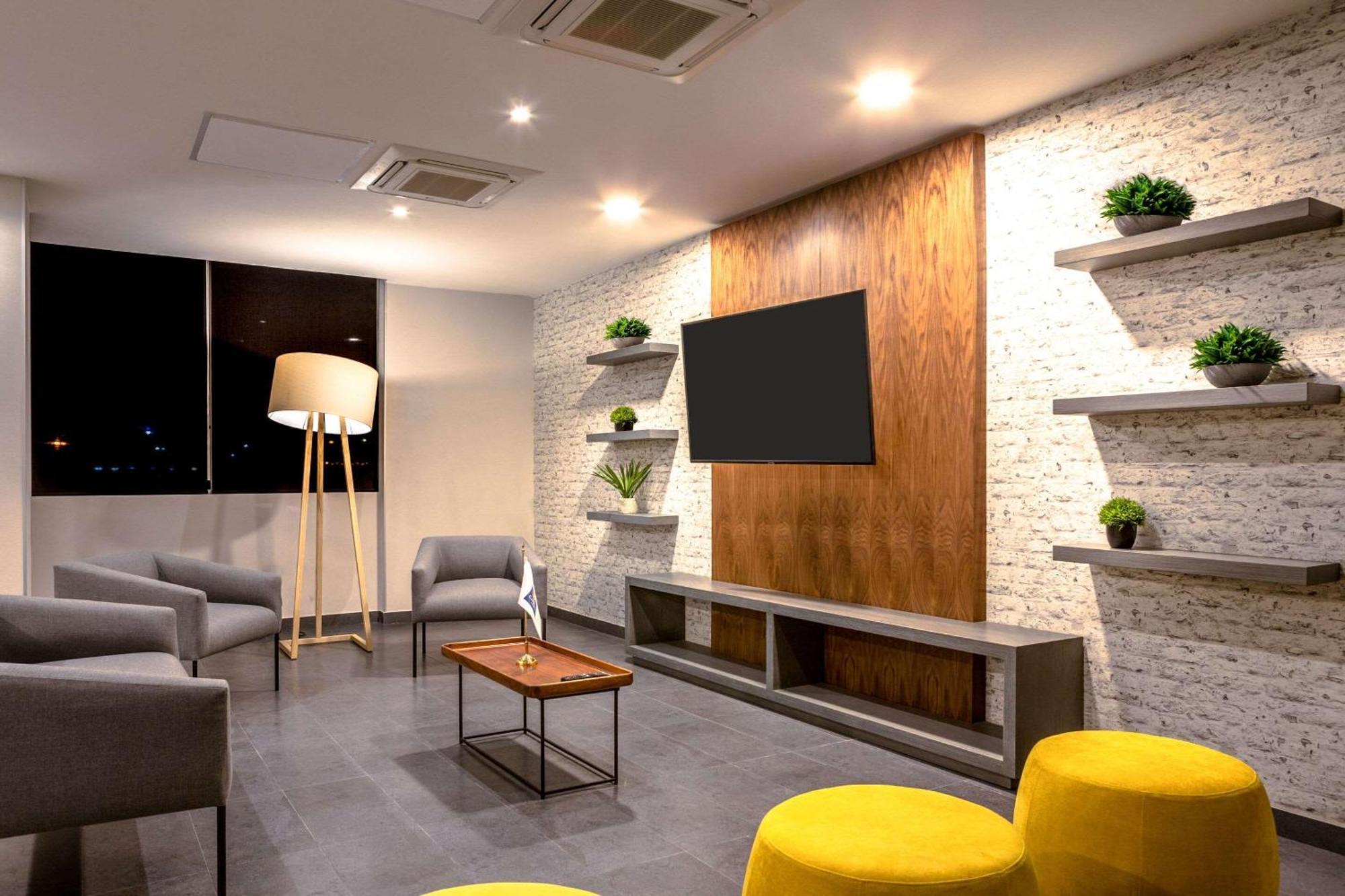 Comfort Inn Delicias Dış mekan fotoğraf